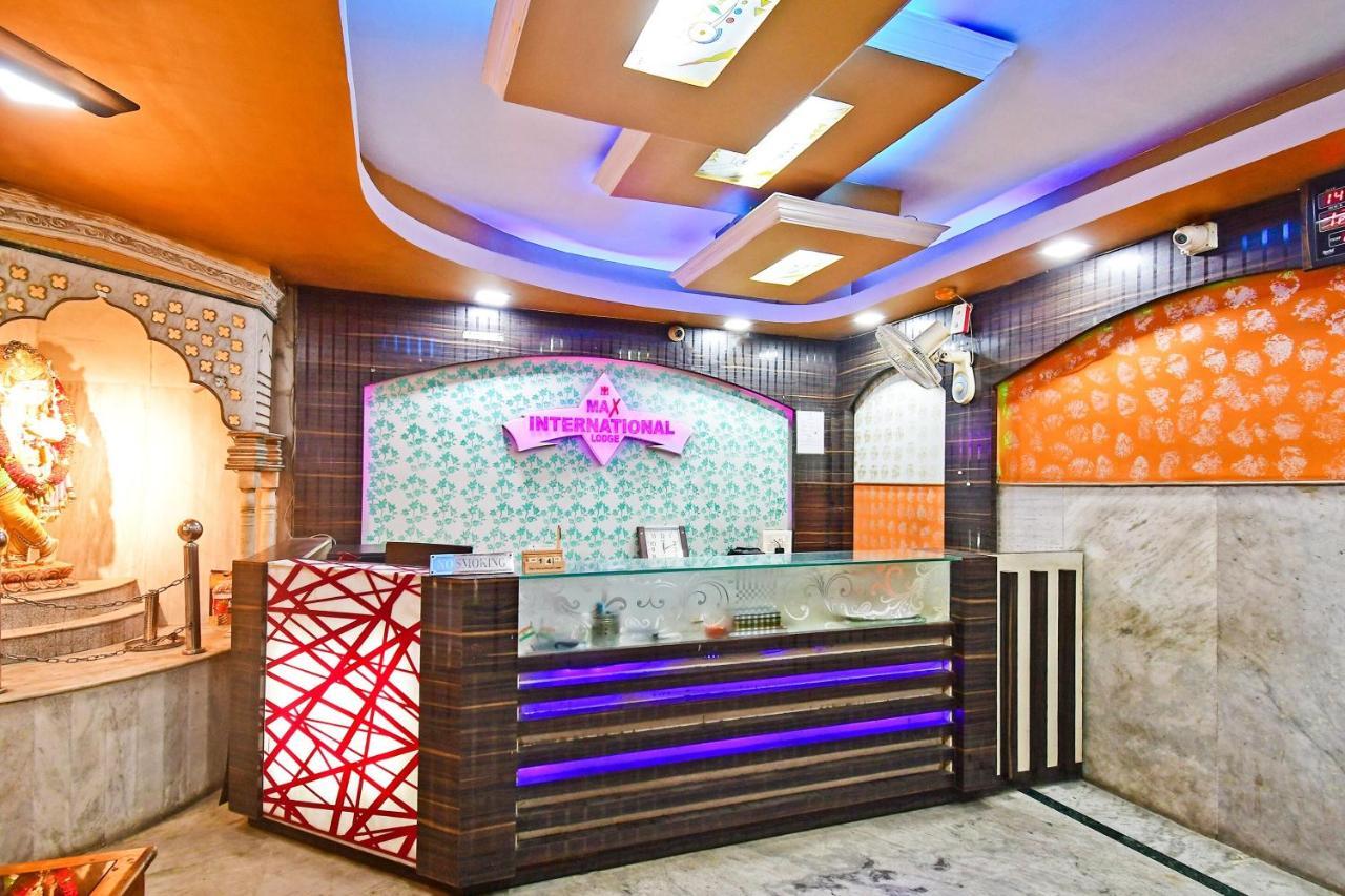 Oyo 85829 Max International Hotel Kalkutta Kültér fotó