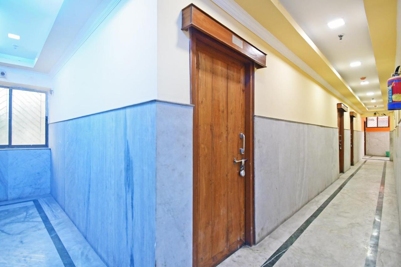 Oyo 85829 Max International Hotel Kalkutta Kültér fotó
