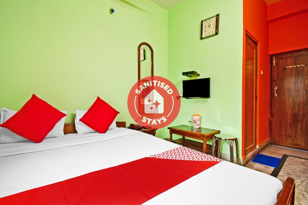 Oyo 85829 Max International Hotel Kalkutta Kültér fotó
